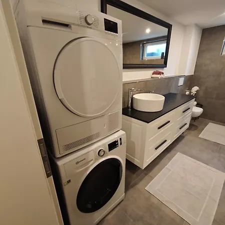 Apartment New 3 *