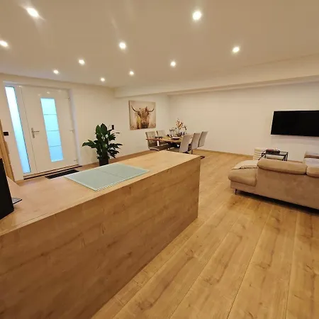 New 3 Apartment Stutensee